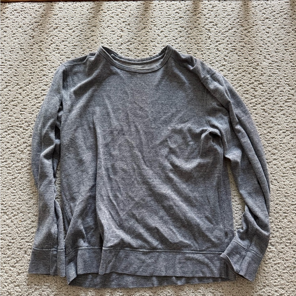 JCrew Men’s Grey Long Sleeve T Shirt - size M